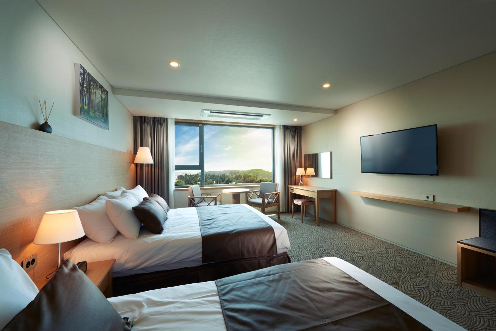 Benikea Jungmun Hotel Seogwipo Exterior photo