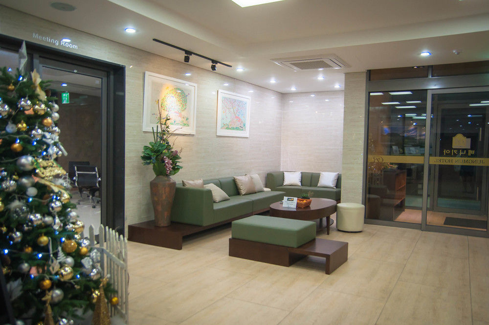 Benikea Jungmun Hotel Seogwipo Exterior photo
